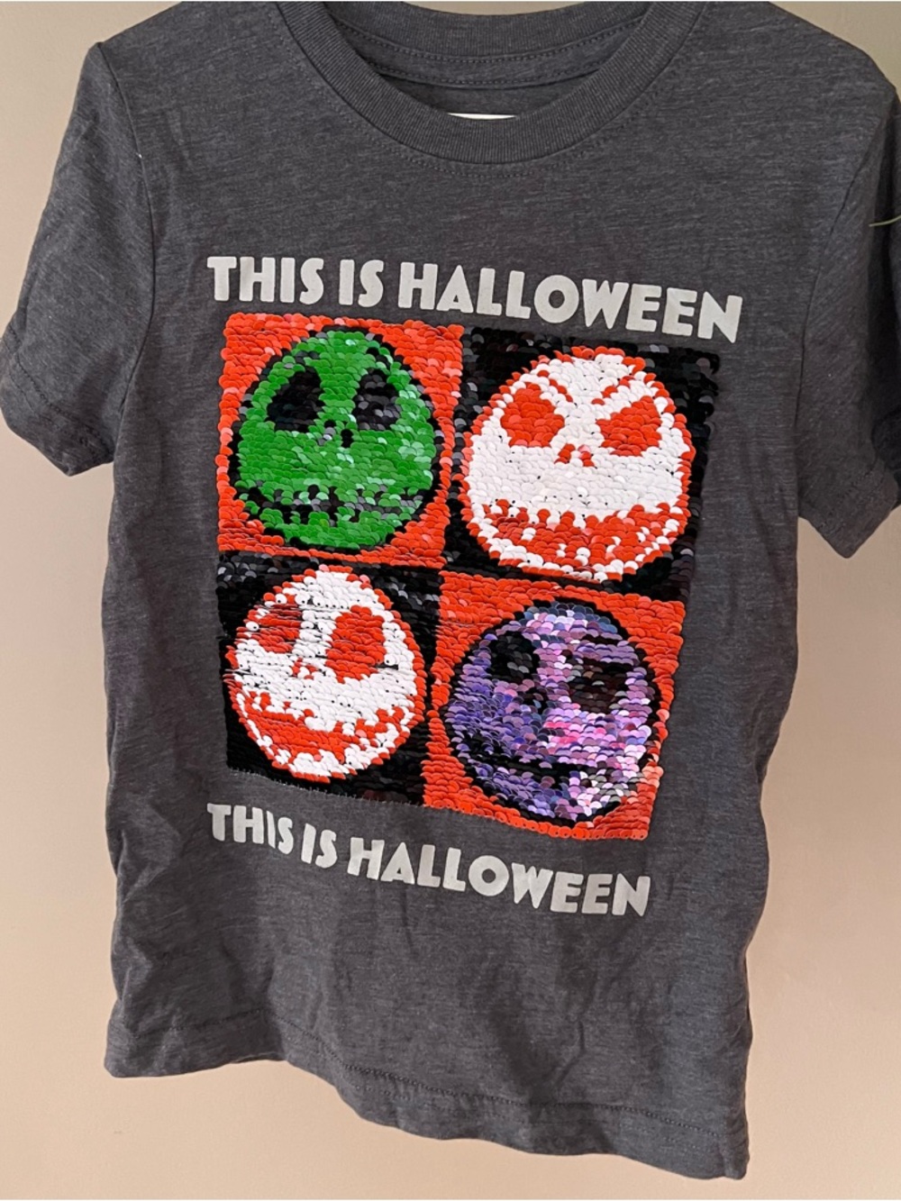 Nightmare Before Christmas sequins flip tee